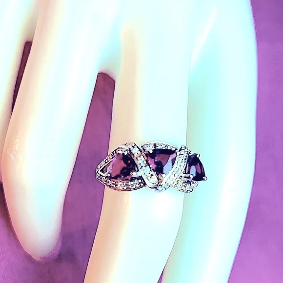 Trillion Raspberry Color Rhodolite - Picture 8 of 15